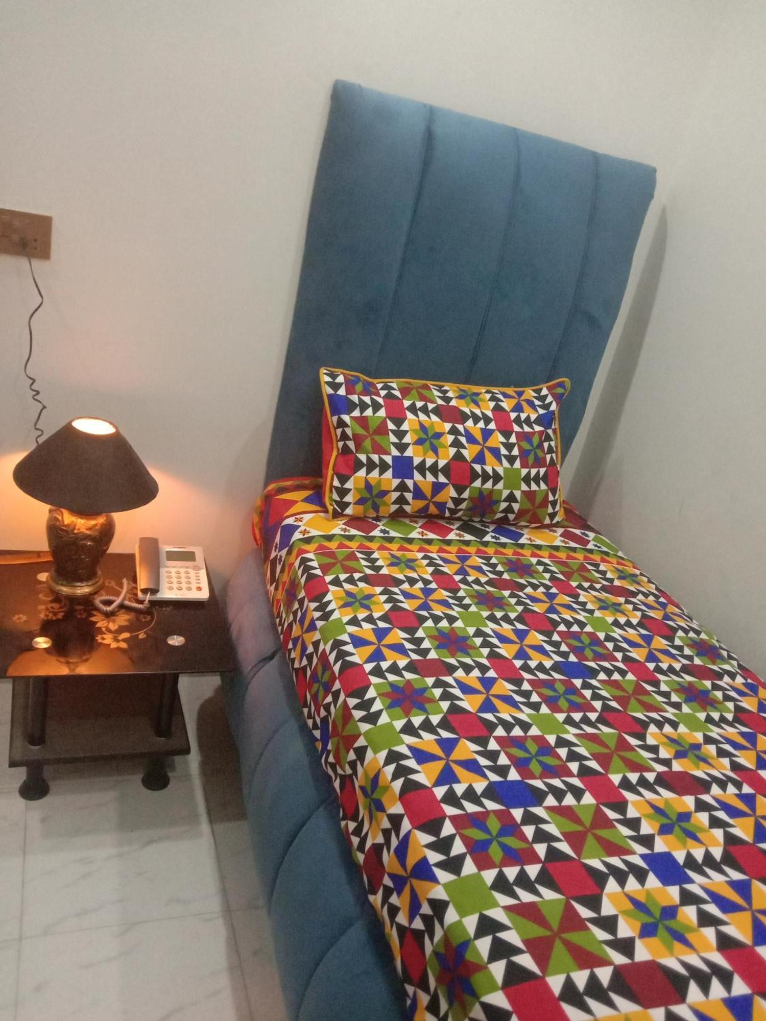 New Taj Family Hotel Lahore Extérieur photo