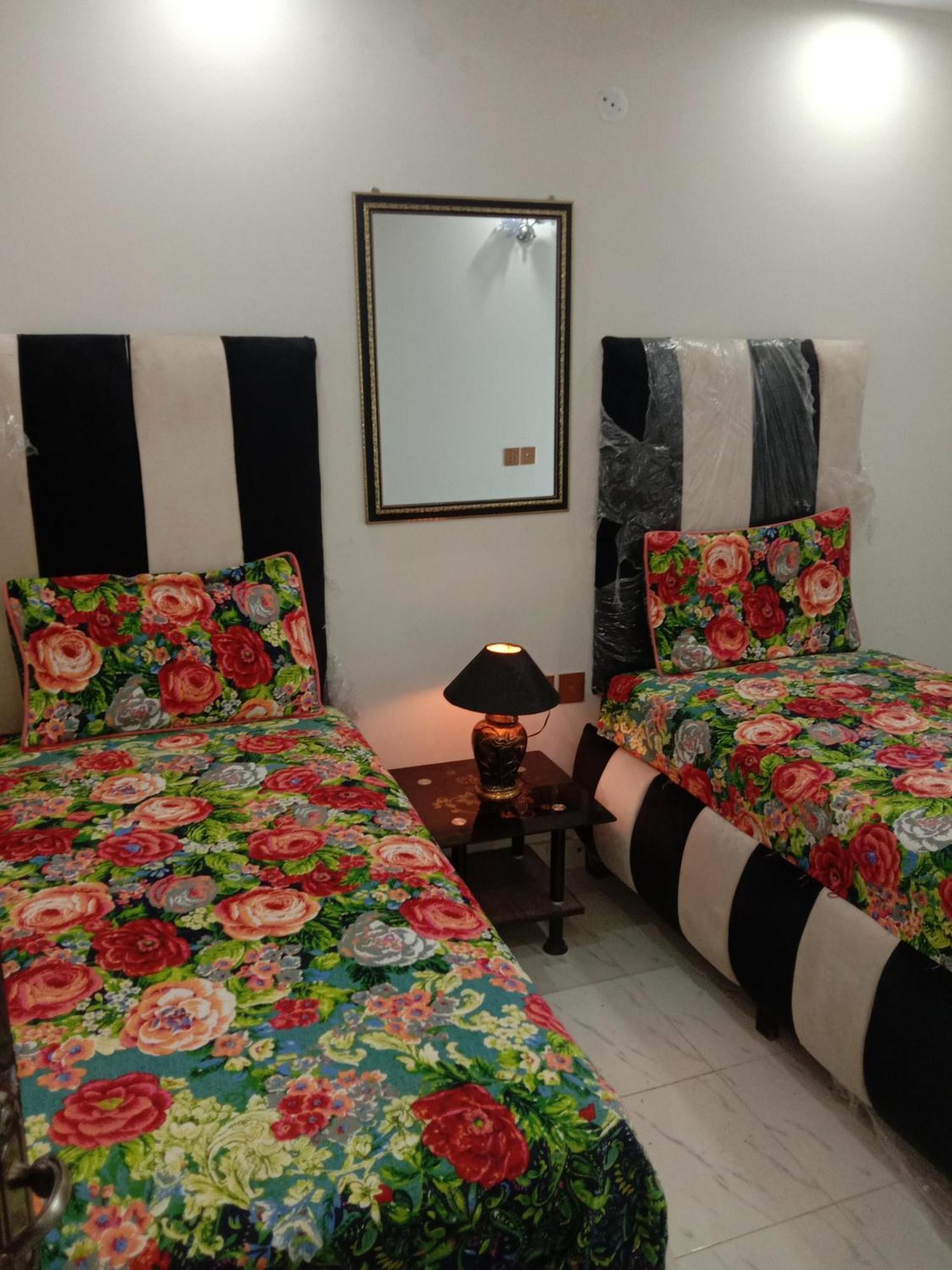 New Taj Family Hotel Lahore Extérieur photo
