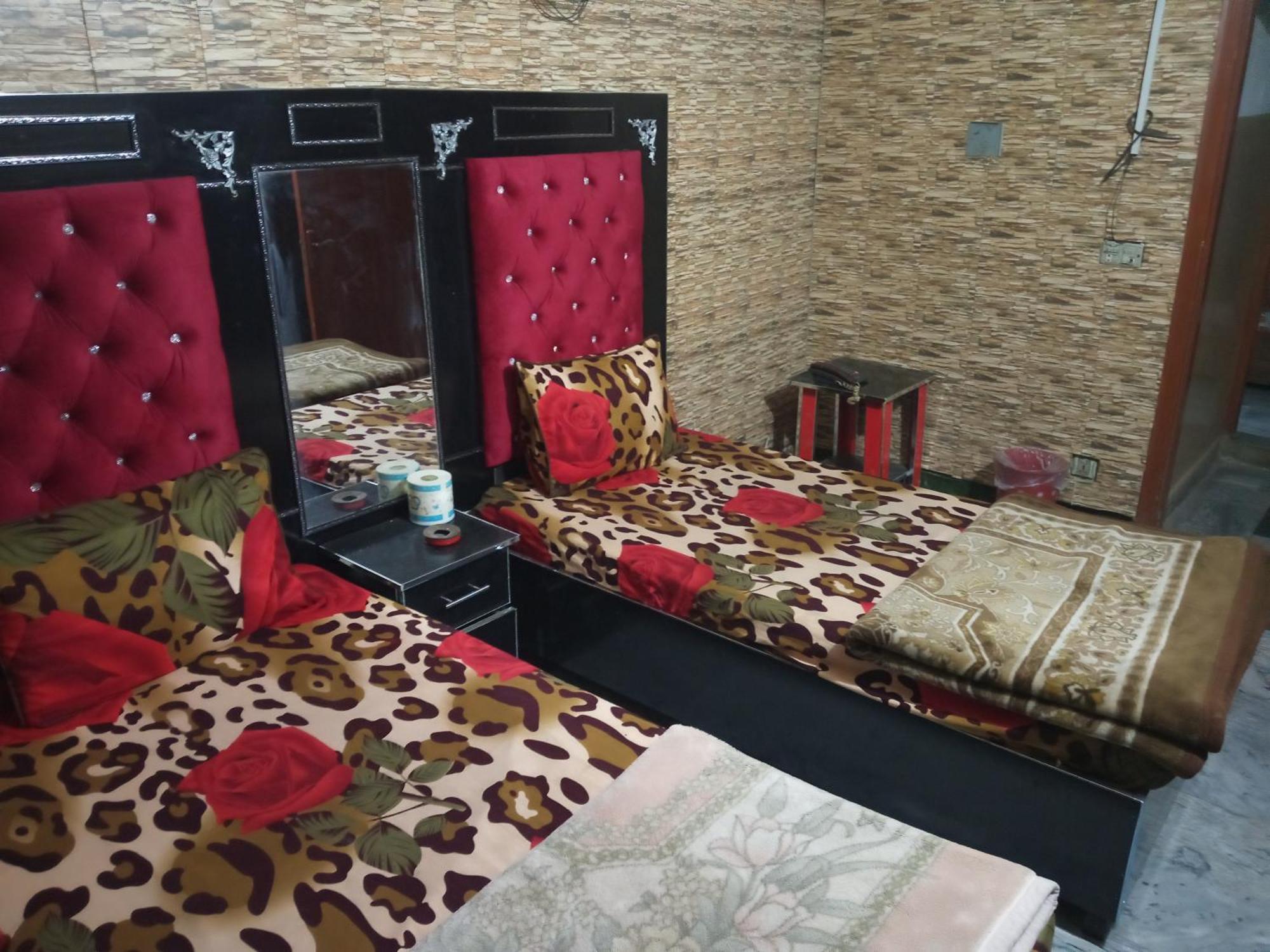 New Taj Family Hotel Lahore Extérieur photo